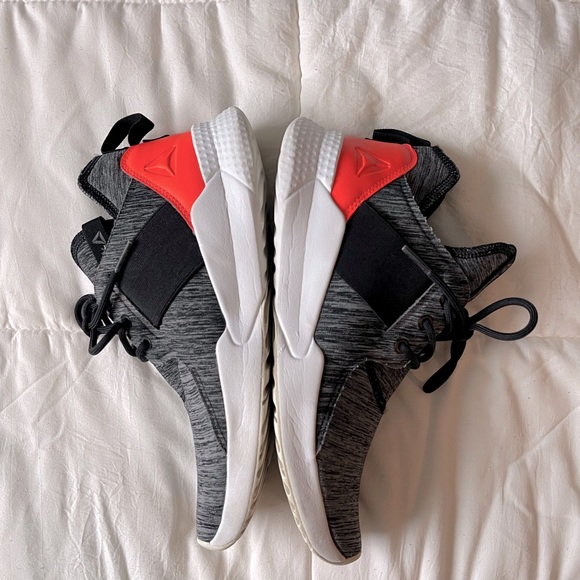 Reebok Runners for Sale - Picture 3 of 11